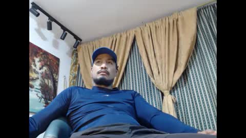 Snapshot of elcaballeroblack chatting on 10-05-25, 11:46 elcaballeroblack online show from 10-05-25, 11:46