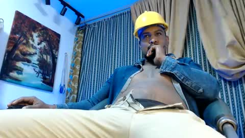 Snapshot of elcaballeroblack chatting on 10-25-25, 01:24 elcaballeroblack online show from 10-25-25, 01:24