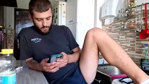 elchapoguzman95 online show from 09-22-25, 10:06