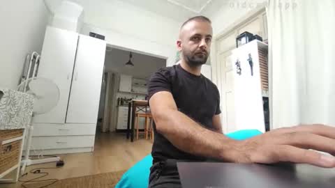 daniel18cmx online show from 10-09-25, 03:04