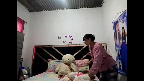 Snapshot of electra_tay1 chatting on 10-11-25, 04:05 electra_tay1 online show from 10-11-25, 04:05