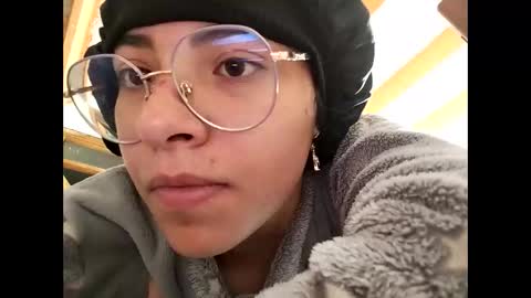 Snapshot of electra_tay1 chatting on 10-15-25, 03:45 electra_tay1 online show from 10-15-25, 03:45
