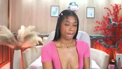 Snapshot of electraajones chatting on 12-20-25, 11:39 Electra Jones online show from 12-20-25, 11:39