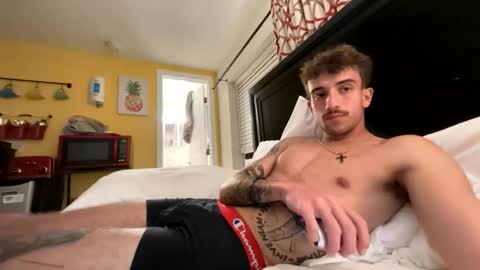 Snapshot of electron448 chatting on 11-08-25, 01:39 electron448 online show from 11-08-25, 01:39