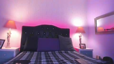 Elegant online show from 12-27-24, 09:06