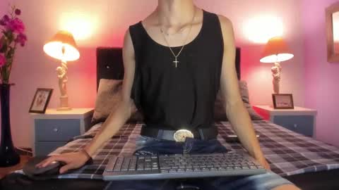 Elegant online show from 12-28-24, 02:43