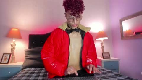 Elegant online show from 01-03-25, 02:54