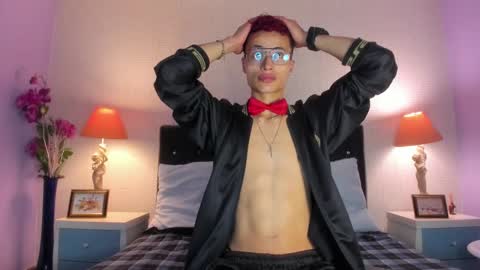 Elegant online show from 01-05-25, 02:38