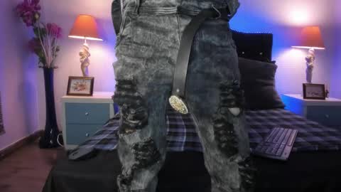 Elegant online show from 01-07-25, 02:42