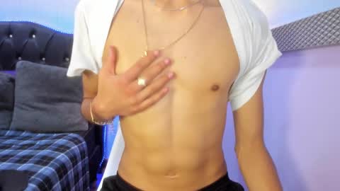 Elegant online show from 01-10-25, 06:09