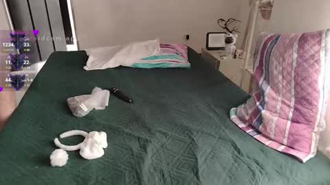 Snapshot of elektra_and_konan_01 chatting on 02-17-26, 01:40 Elektra and Konan online show from 02-17-26, 01:40