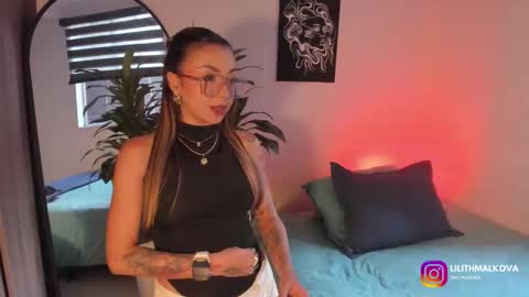 Elenita online show from 03-07-26, 09:12