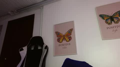 Elena online show from 02-18-25, 12:06