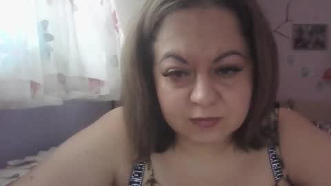 Snapshot of elenadivine chatting on 02-08-26, 11:57 Elen online show from 02-08-26, 11:57