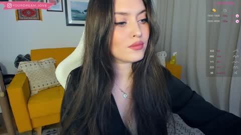 Snapshot of elenalooove chatting on 01-02-25, 06:01 Elena insta yourdream 1ove online show from 01-02-25, 06:01