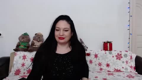 Snapshot of elenatroyy chatting on 01-03-25, 12:33 ElenaTroyy online show from 01-03-25, 12:33