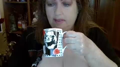ElenaZed online show from 10-04-25, 10:35