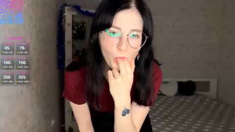 Annie PVT IS OPEN online show from 12-20-25, 09:11