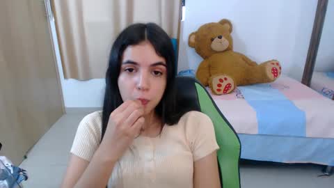 agnes online show from 03-11-25, 05:57