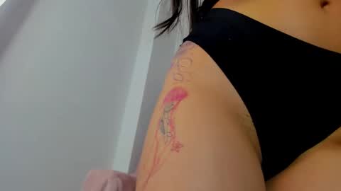 Elena  online show from 01-15-26, 01:05