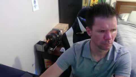 Walker online show from 09-20-25, 05:08