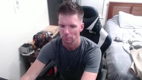 Walker online show from 09-27-25, 05:12