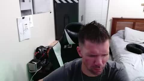 Walker online show from 10-01-25, 05:24