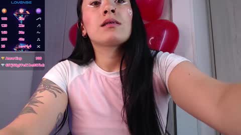 Millie bobby online show from 02-14-25, 05:03