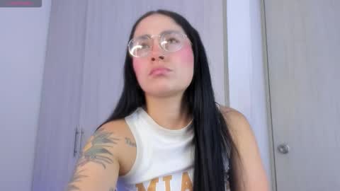 Millie bobby online show from 09-27-25, 12:21