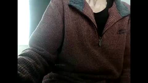 Snapshot of elfyonee chatting on 12-11-24, 10:03 elfyonee online show from 12-11-24, 10:03