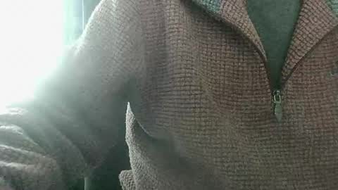 Snapshot of elfyonee chatting on 01-15-25, 10:27 elfyonee online show from 01-15-25, 10:27