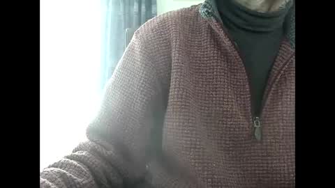 Snapshot of elfyonee chatting on 01-29-25, 01:49 elfyonee online show from 01-29-25, 01:49