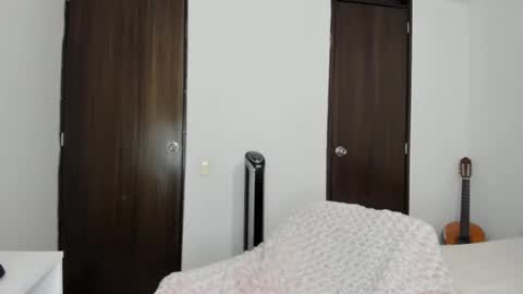 Snapshot of eli_dl chatting on 11-04-25, 11:15 eli_dl online show from 11-04-25, 11:15