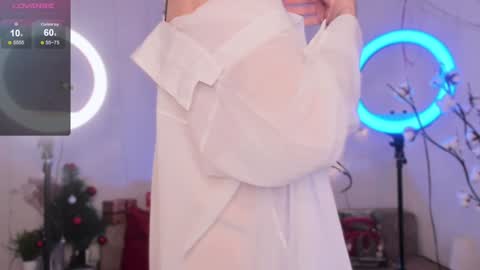 Snapshot of eli_llie chatting on 12-21-24, 01:42 Eli online show from 12-21-24, 01:42