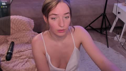 Snapshot of eli_llie chatting on 12-21-24, 07:49 Eli online show from 12-21-24, 07:49