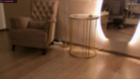 Snapshot of eli_llie chatting on 09-15-25, 08:53 Eli online show from 09-15-25, 08:53