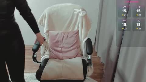 Snapshot of elia_ chatting on 02-18-26, 06:42 Ella online show from 02-18-26, 06:42