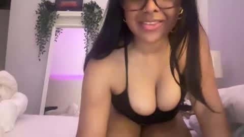 Snapshot of elibabyyy2 chatting on 02-08-26, 05:44 elibabyyy2 online show from 02-08-26, 05:44