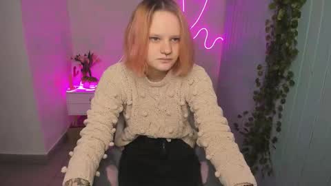 elieiza_xo online show from 10-20-25, 09:21