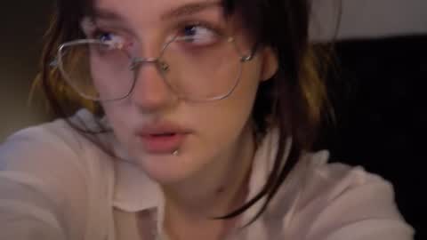 Ellie online show from 10-11-25, 05:17