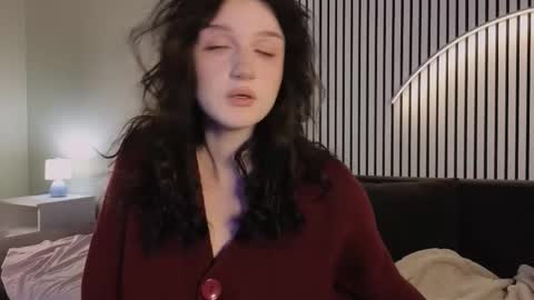 Ellie online show from 10-16-25, 05:41