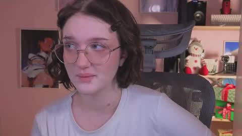 Ellie online show from 11-27-25, 05:20