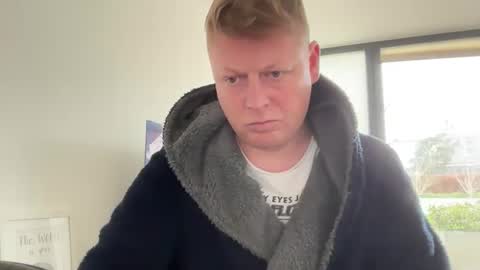 Snapshot of eliepa chatting on 02-17-26, 02:35 CabinCrewDrew online show from 02-17-26, 02:35