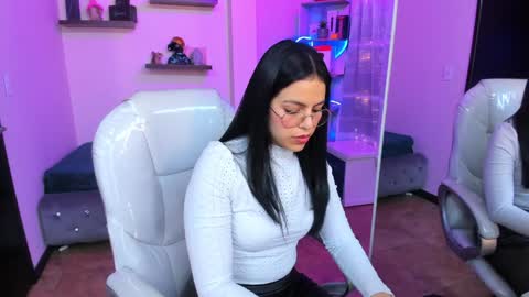 Eliie online show from 02-05-25, 07:07