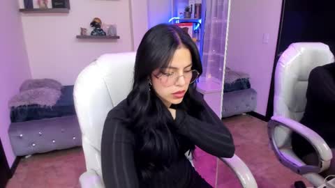 Eliie online show from 02-10-25, 04:41