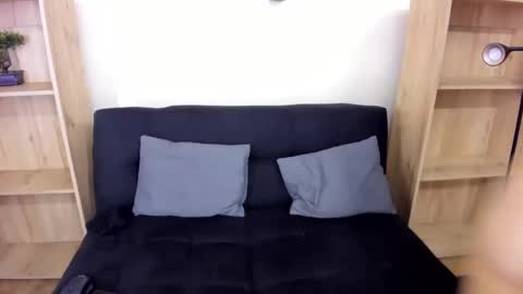 Eliie online show from 09-17-25, 08:21