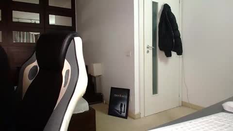 ElijahThorne online show from 02-17-26, 06:21