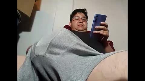 Snapshot of elimposstor chatting on 12-22-24, 02:27 elimposstor online show from 12-22-24, 02:27