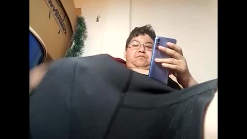 Snapshot of elimposstor chatting on 12-27-24, 11:28 elimposstor online show from 12-27-24, 11:28