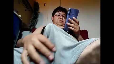 Snapshot of elimposstor chatting on 01-11-25, 02:47 elimposstor online show from 01-11-25, 02:47